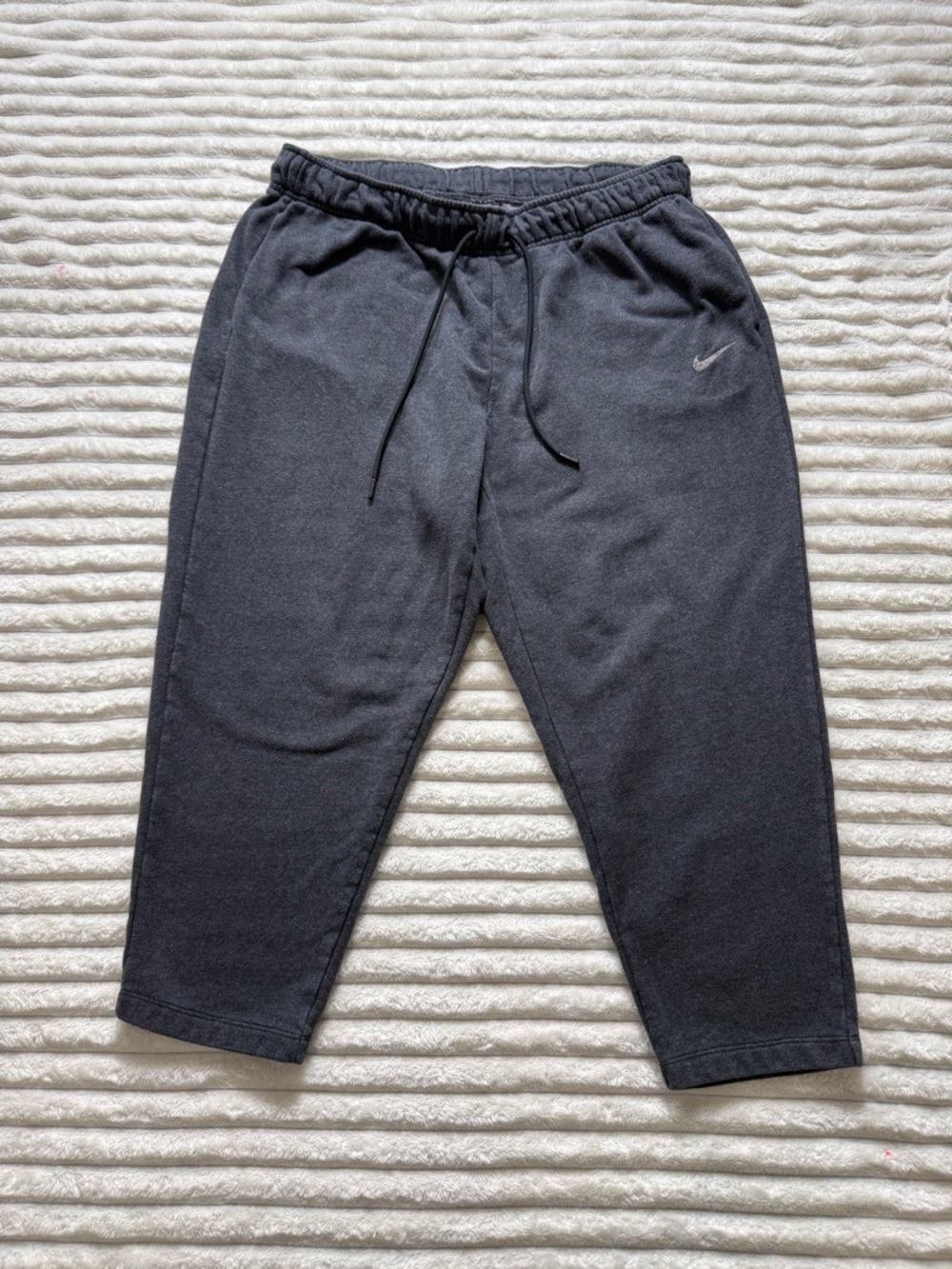 Nike Women's Dark Gray Sweatpants Plus 1X Relaxed Fit Activewear Drawstring